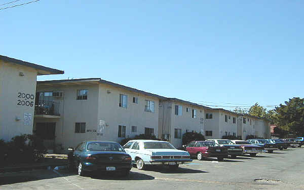 Gateway Village Apartments in Fairfield, CA - Foto de edificio