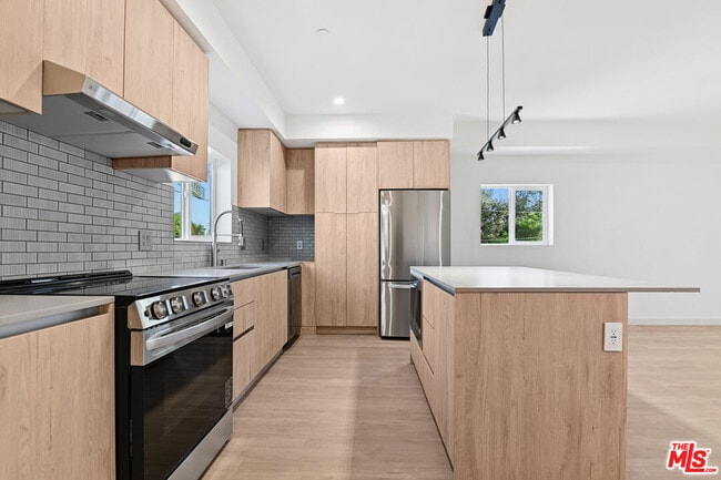 property at 2523 S Orange Dr