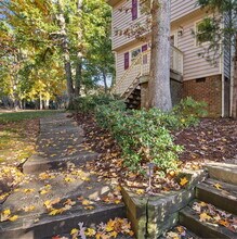 6422 English Oaks Dr in Raleigh, NC - Building Photo - Building Photo