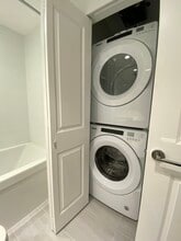 6700 Dunblane Av in Burnaby, BC - Building Photo - Building Photo
