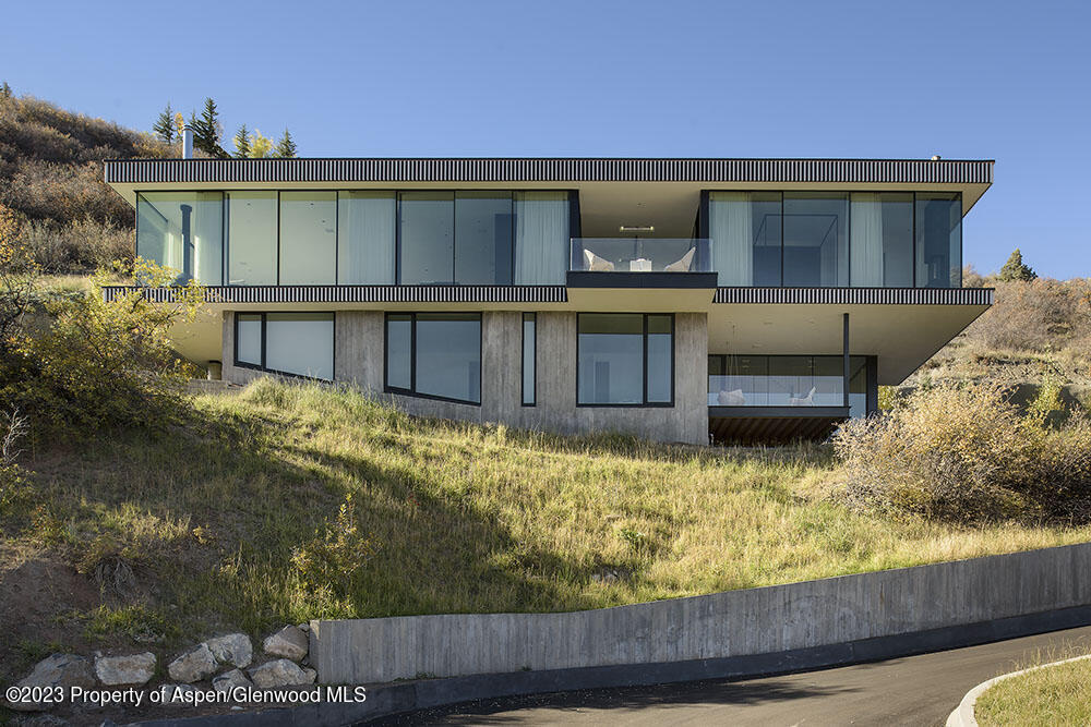 580 Medicine Bow Rd in Aspen, CO - Foto de edificio