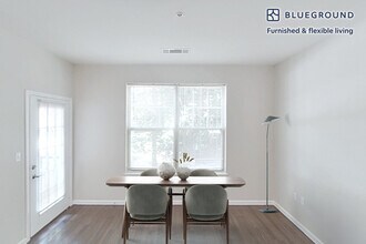 160 Boylston St in Newton, MA - Building Photo - Building Photo