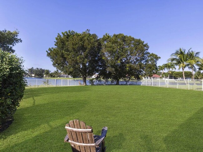 7782 Hoffy Cir in Greenacres, FL - Building Photo - Building Photo