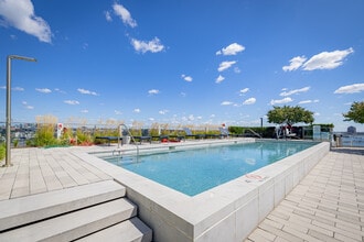 1405 Point in Baltimore, MD - Building Photo - Building Photo
