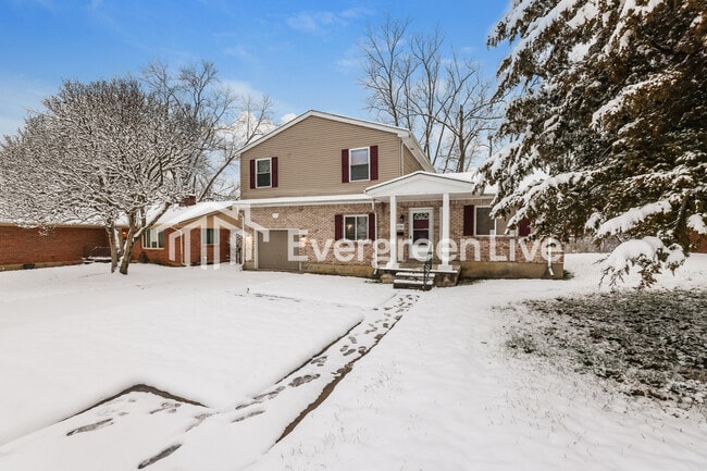 5336 Tucson Dr in Dayton, OH - Building Photo - Building Photo