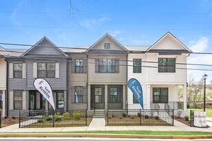 504 Elliston Pl in Ball Ground, GA - Building Photo