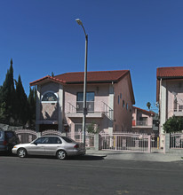 2811-2817 Sichel St in Los Angeles, CA - Building Photo - Building Photo