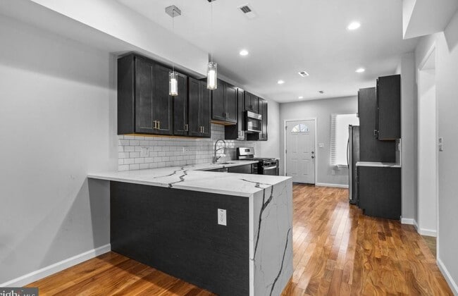 property at 1704 E Chase St