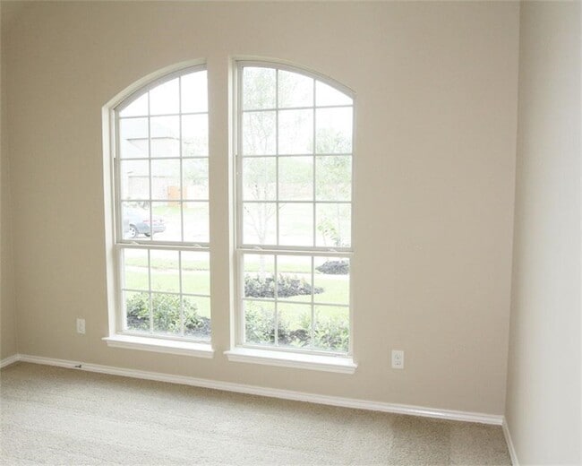 property at 10318 Bellago Ln