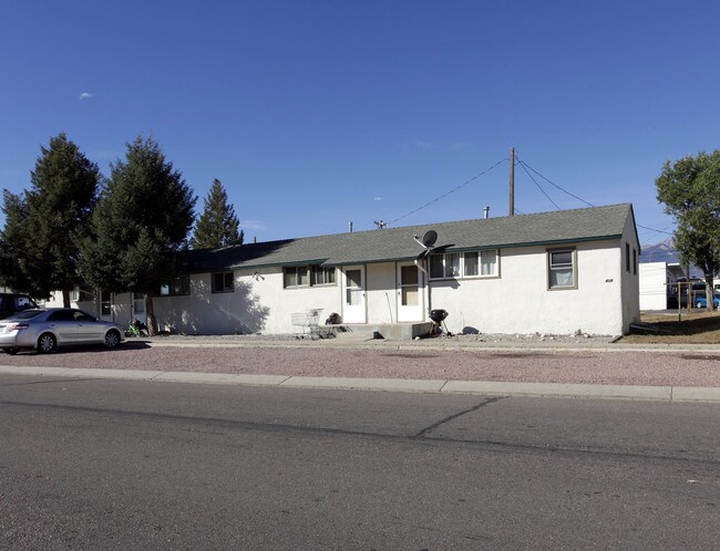 412-422 Arrawanna St in Colorado Springs, CO - Building Photo - Building Photo