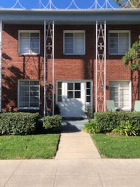 1237 N Brand Blvd, Unit #1 in Glendale, CA - Foto de edificio