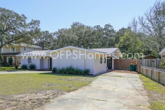 5 Dogwood Ln in Shalimar, FL - Building Photo - Building Photo