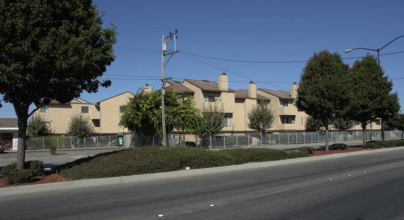 2830 21st St in San Pablo, CA - Building Photo