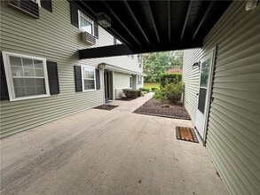 100 Hillside Dr in Middletown, NY - Building Photo - Building Photo
