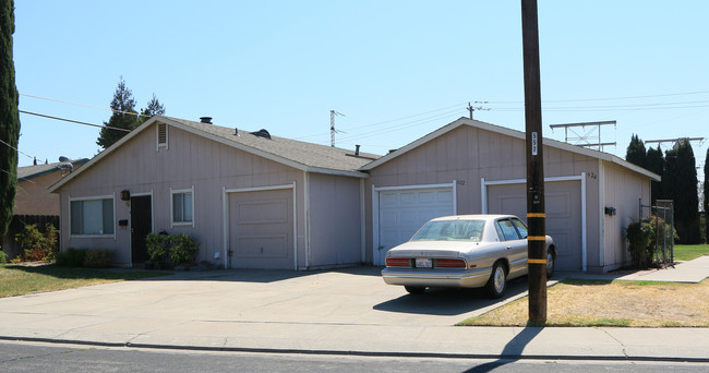 620-628 W San Juan St in Manteca, CA - Building Photo - Building Photo