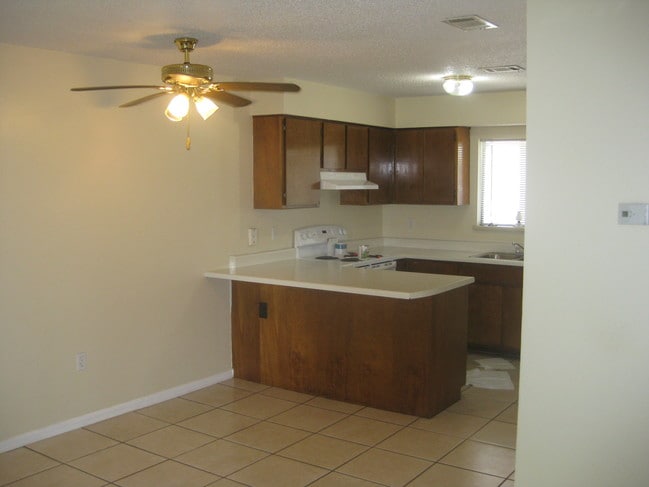 property at 246 Oxford Ct