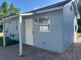 68 Fairview Ave in Ormond Beach, FL - Building Photo