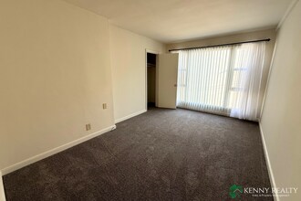 359 3rd Ln in South San Francisco, CA - Building Photo - Building Photo
