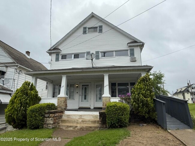 property at 1332-1332 Bryn Mawr St
