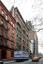 43 E 10th St in New York, NY - Foto de edificio - Building Photo