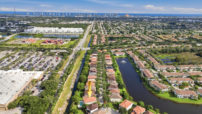 1085 Center Stone Ln in Riviera Beach, FL - Building Photo - Building Photo