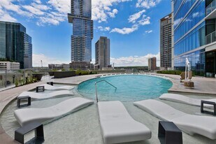 501 West Ave in Austin, TX - Building Photo
