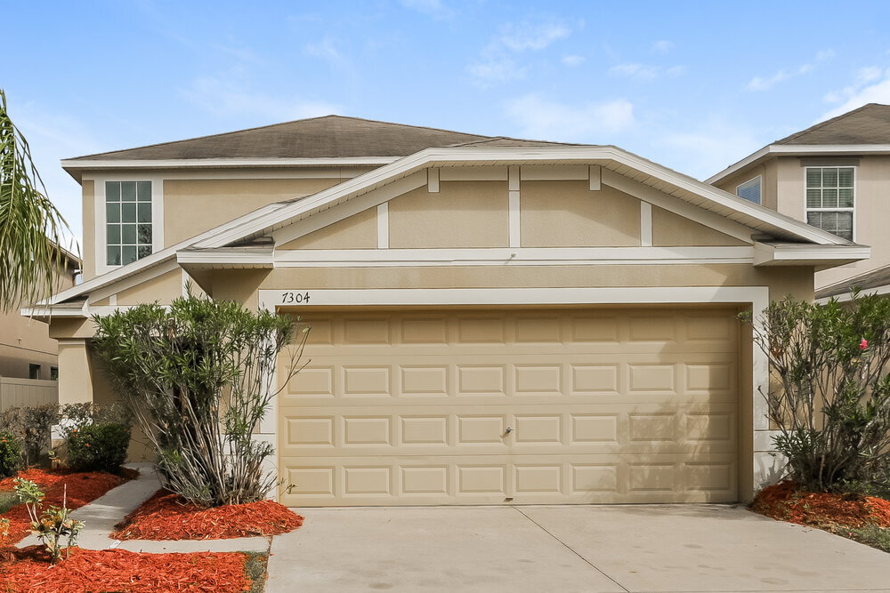 7304 Lumber Port Dr in Ruskin, FL - Building Photo