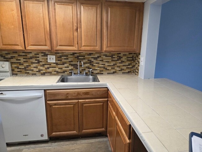 property at 8060 N Colony Cir