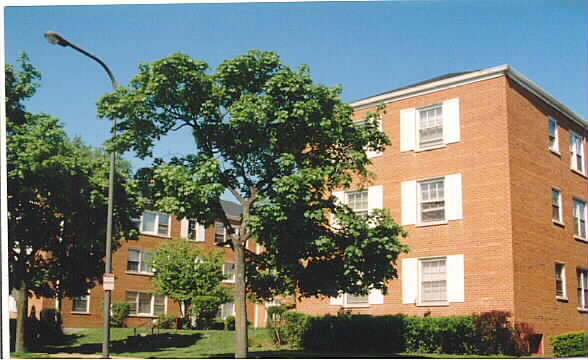 417-425 Custer Ave in Evanston, IL - Building Photo