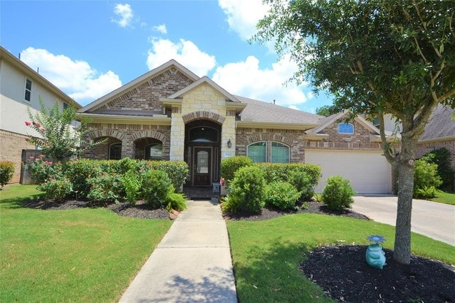 5918 Crawford Hill Ln in Sugar Land, TX - Building Photo - Building Photo