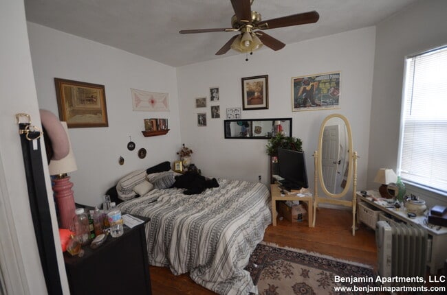 26 Haskell St, Unit 1 in Boston, MA - Foto de edificio - Building Photo