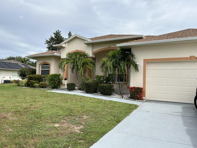 18298 Caddy Ave in Port Charlotte, FL - Building Photo - Building Photo