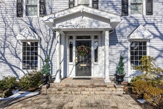 230 San Gabriel Dr in Rochester, NY - Building Photo - Building Photo