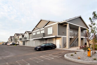 Park Villas in Post Falls, ID - Foto de edificio - Building Photo