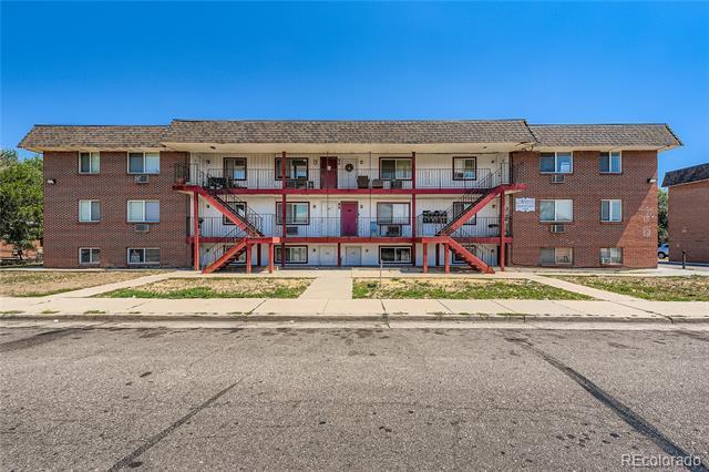 1090 S Eliot St in Denver, CO - Building Photo - Building Photo