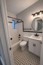 705 8th St SE in Washington, DC - Foto de edificio - Building Photo