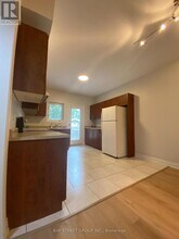 343 Pine Ave in Oshawa, ON - Building Photo - Building Photo