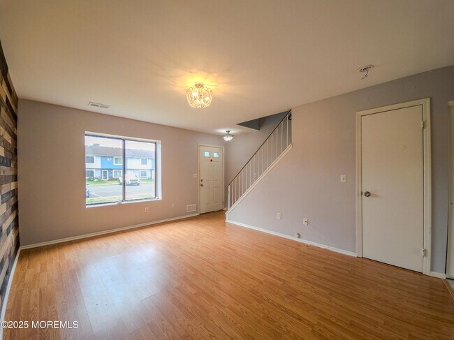 12 Creek Rd in Brick, NJ - Building Photo - Building Photo