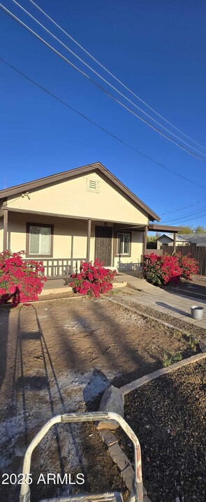 3432 E Cambridge Ave in Phoenix, AZ - Building Photo