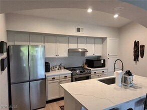 7905 Preserve Cir in Naples, FL - Building Photo - Building Photo