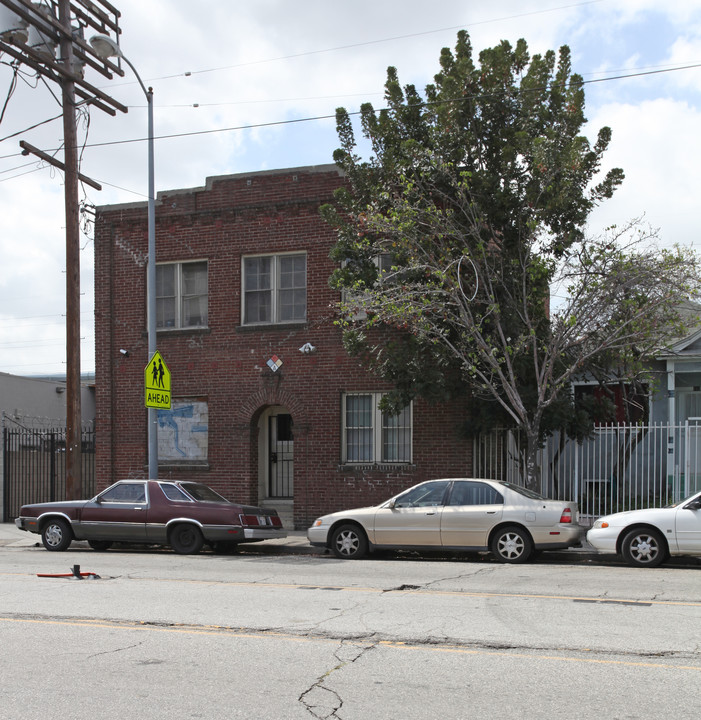 161 Mission Rd in Los Angeles, CA - Building Photo