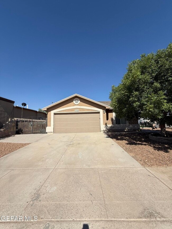 732 Desert Sage Dr in Horizon City, TX - Building Photo - Building Photo