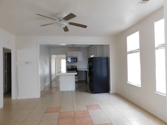 1211 N 38th St in Fort Smith, AR - Building Photo - Building Photo