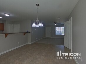 537 Gentle Breeze Ln in Rock Hill, SC - Foto de edificio - Building Photo