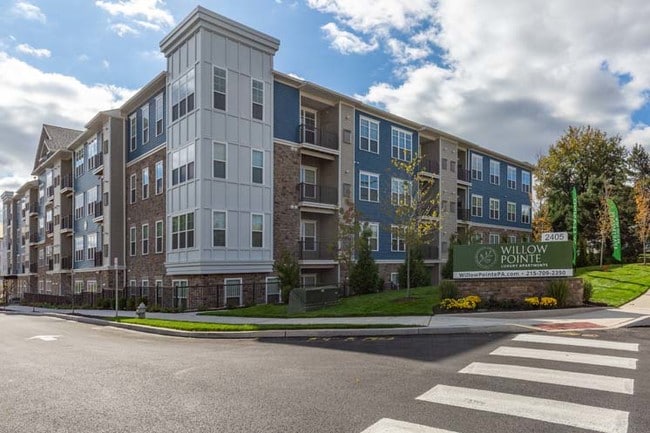 Willow Pointe in Willow Grove, PA - Building Photo - Building Photo