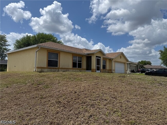 450 Rathburn St in Lehigh Acres, FL - Building Photo - Building Photo