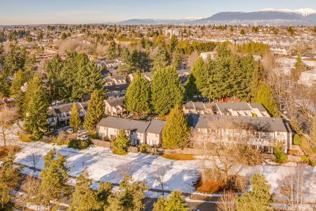 Southview Gardens in Vancouver, BC - Building Photo