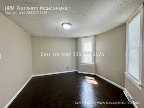334 Clarendon Ave NW in Canton, OH - Building Photo - Building Photo