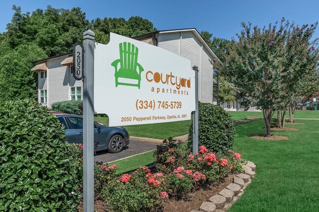 Courtyard Apartments photo'