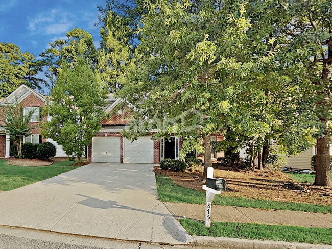 875 Clairidge Ln